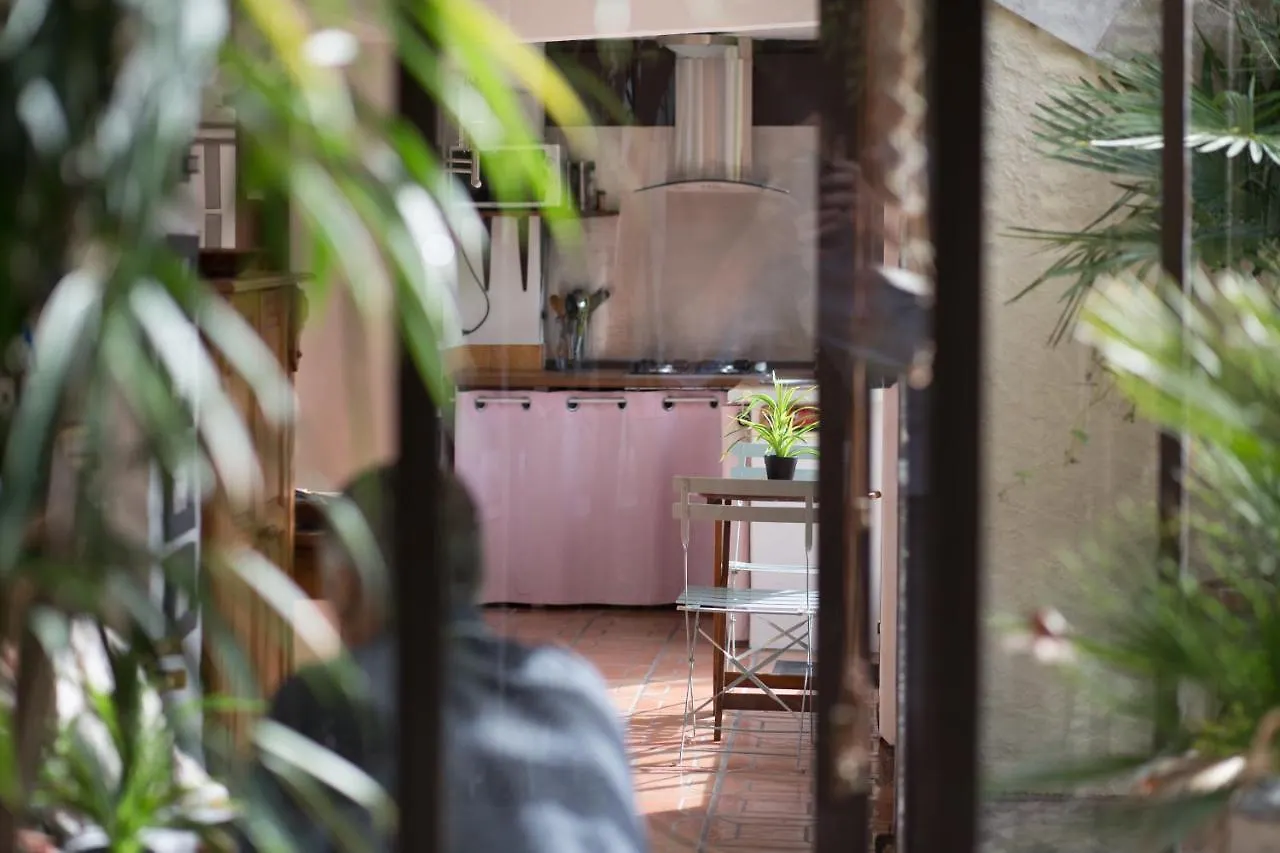 ** Guest house Maison D'Hotes L'Ilot Bambou Avignon France