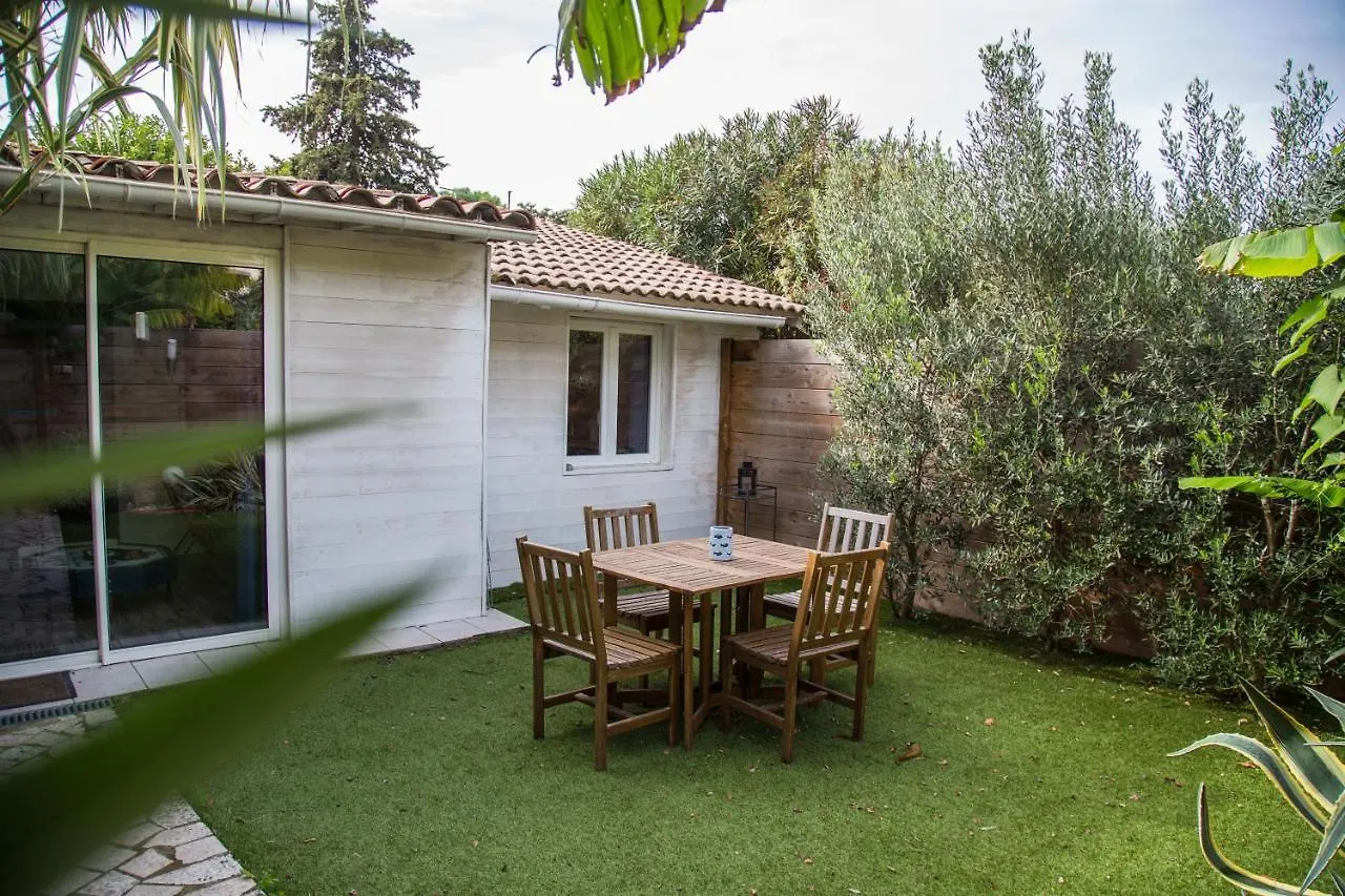 Maison D'Hotes L'Ilot Bambou Hotel Avignon 2*,